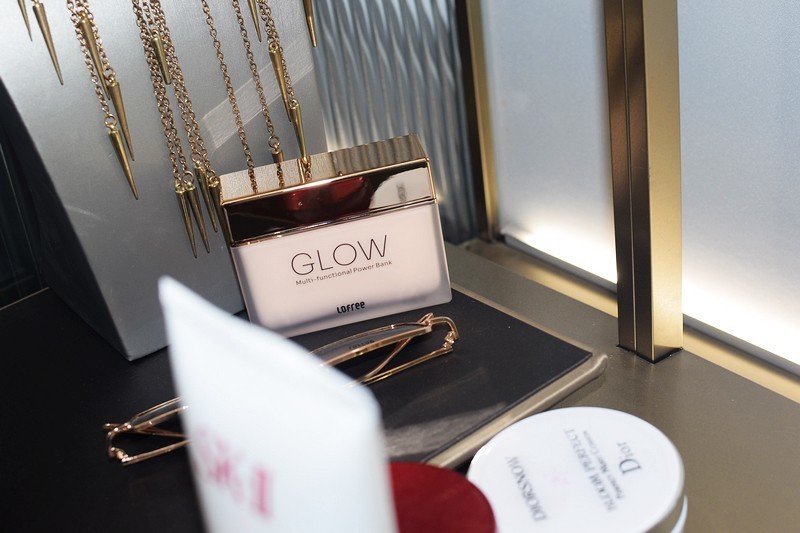 全球首个香水瓶移动电源，洛斐GLOW，完美兼顾审美和功能适用性