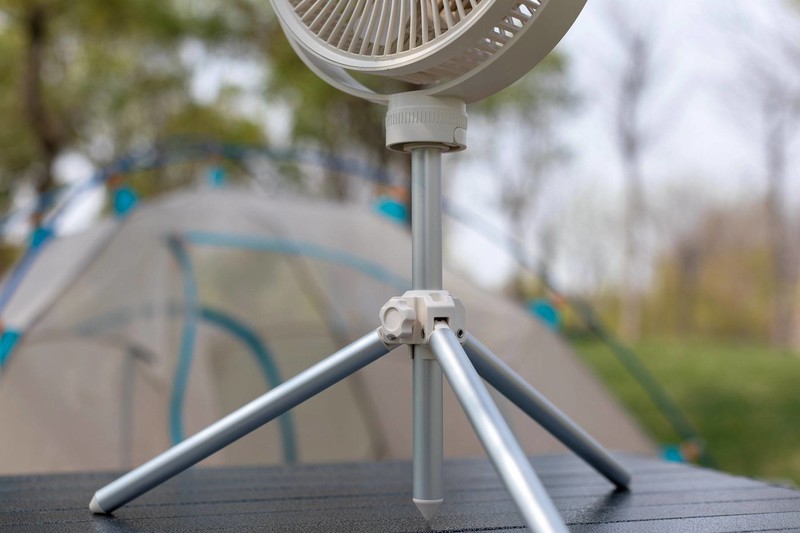 户外清凉无蚊虫，七彩叮当露营风扇，让夏日露营更有氛围感