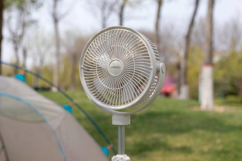 户外清凉无蚊虫，七彩叮当露营风扇，让夏日露营更有氛围感