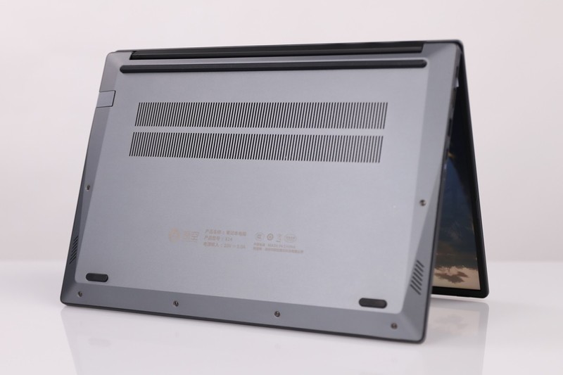 吾空凌云X14体验：锐龙R7-7735HS强芯助你飞步凌云