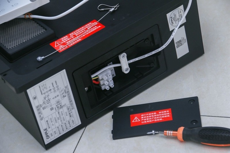 装修界老师傅推荐！入手欧普智擎浴霸，颜值、体验感翻了十倍