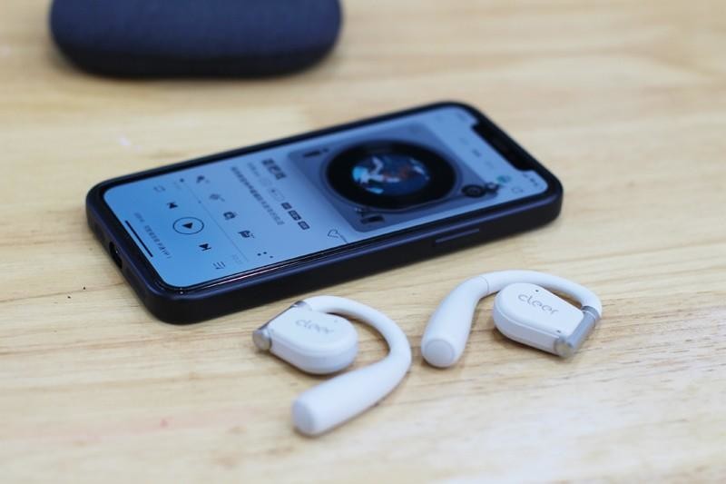 在耳边放一台音响是种什么体验：Cleer ARC II 音弧开放式音乐智能耳机感受