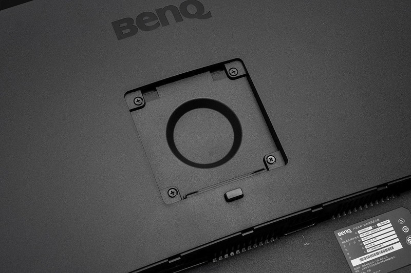 设计师如何管理色彩？一台专业显示器必不可少，明基PD3205UA评测