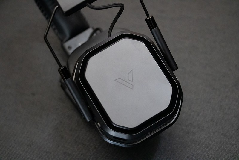 电竞好搭档：雷柏VH850多模游戏耳机，性价比之王！