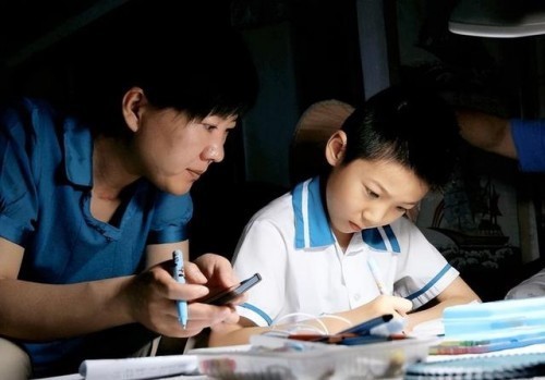 护眼灯哪个牌子质量好耐用又便宜？护眼台灯十大排名品牌值得关注