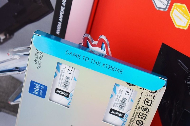 XPG龙耀LANCER吹雪联名内存DDR5 6000开箱试玩：高频低延迟+二次元