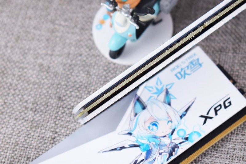 XPG龙耀LANCER吹雪联名内存DDR5 6000开箱试玩：高频低延迟+二次元