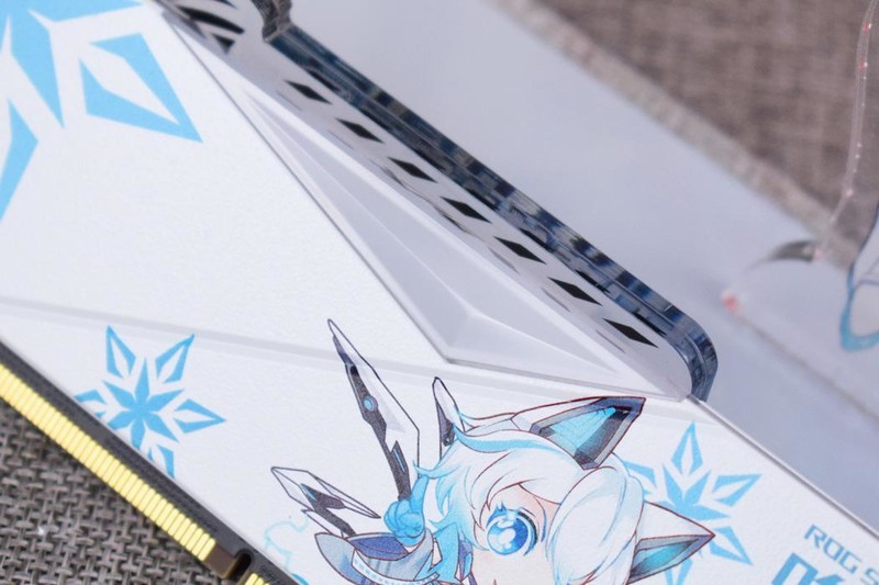 XPG龙耀LANCER吹雪联名内存DDR5 6000开箱试玩：高频低延迟+二次元