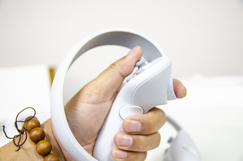 虚拟与现实的真实穿越，眼动&面部追踪的PICO 4 Pro让我爱不释手