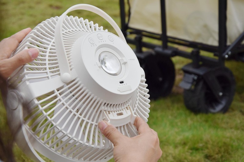 春夏季精致露营，幸福感装备怎么选？七彩叮当户外电扇上手体验