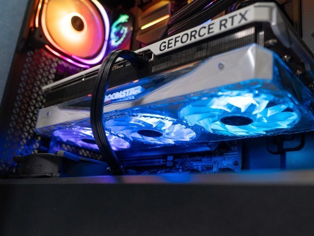 游戏党的双十二，13700K+RTX4080毕业黑色主机分享