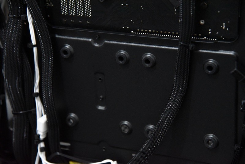 多模风扇组合享受清凉一夏---安钛克DP503雷电机箱升级装机分享