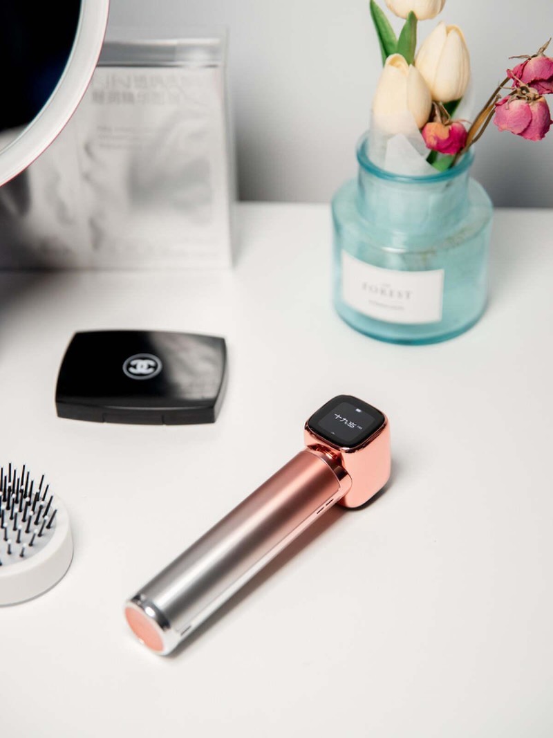 十九岁胶原锤射频美容仪：激活皮肤自修，除皱透亮提拉一机到位！