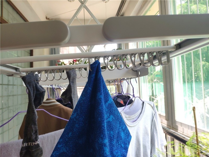 米家智能晾衣机 1S——您的生活好帮手，快速提升生活品质