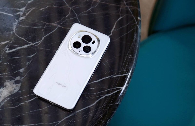 年中大促，是时候入手你的第一台荣耀Magic6 Pro！