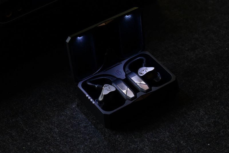 挂在耳朵上的便携解码耳放，HiFi耳机秒变TWS！iFi go pod上手