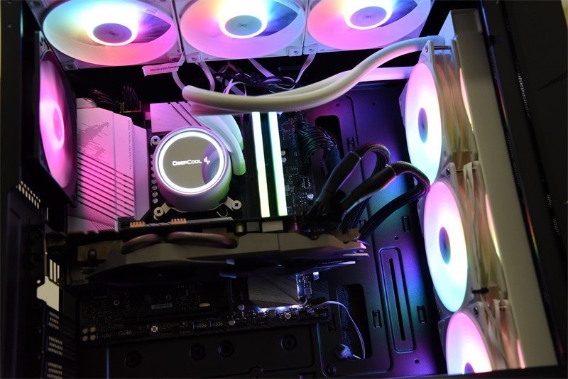 多模风扇组合享受清凉一夏---安钛克DP503雷电机箱升级装机分享