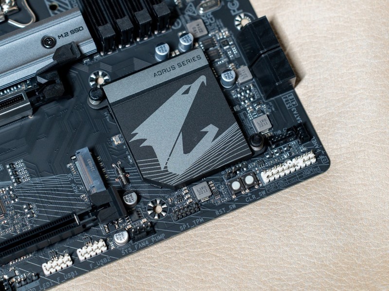 本站首晒，DDR5超频新选择，技嘉B760M AORUS PRO AX主板测评