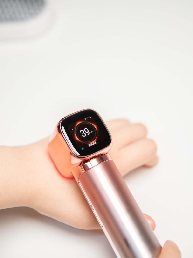 十九岁胶原锤射频美容仪：激活皮肤自修，除皱透亮提拉一机到位！