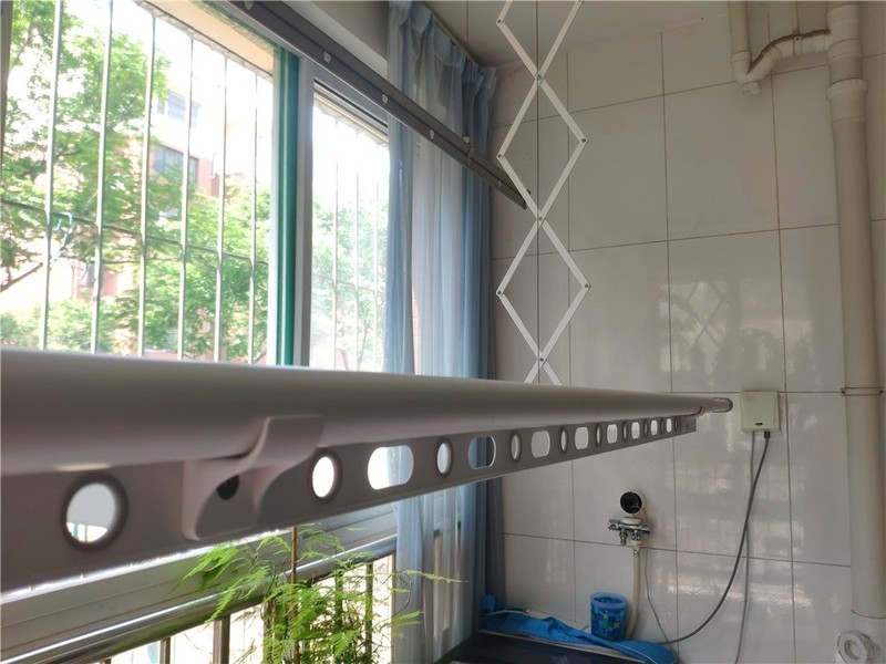 米家智能晾衣机 1S——您的生活好帮手，快速提升生活品质