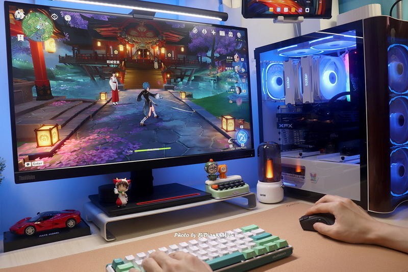 手感超好的无线鼠标，唯一缺憾是无灯，雷蛇炼狱蝰蛇V2 X极速版上手体验