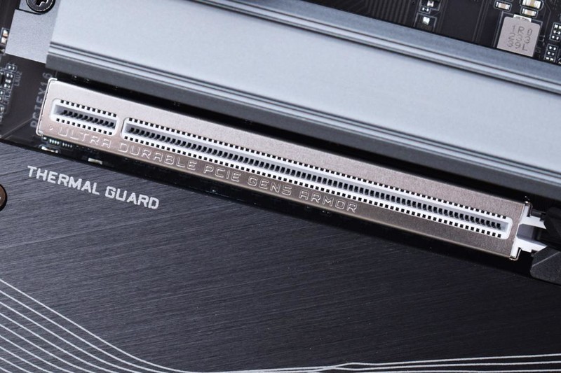 技嘉Z790 AORUS ELITE AX主板开箱拆解评测：玩的就是堆料