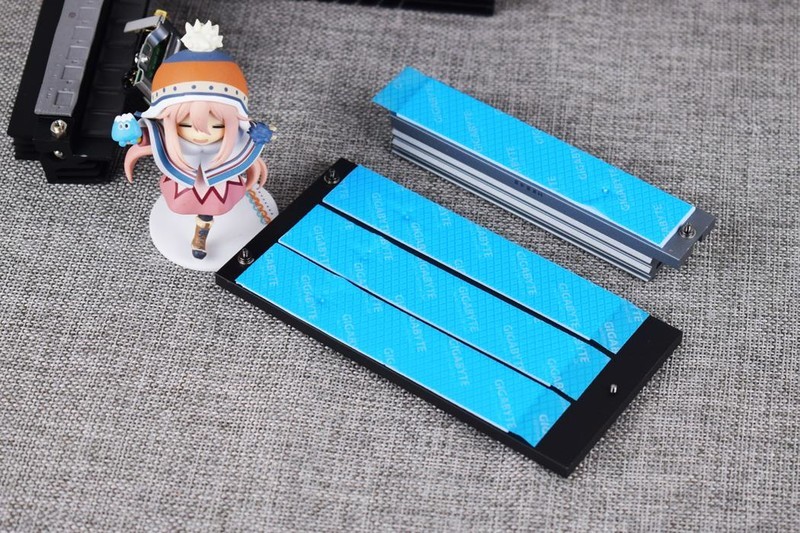 技嘉Z790 AORUS ELITE AX主板开箱拆解评测：玩的就是堆料