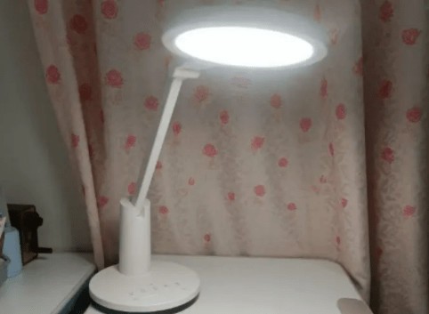 学生护眼灯色温多少合适？适合学生备考的护眼台灯推荐