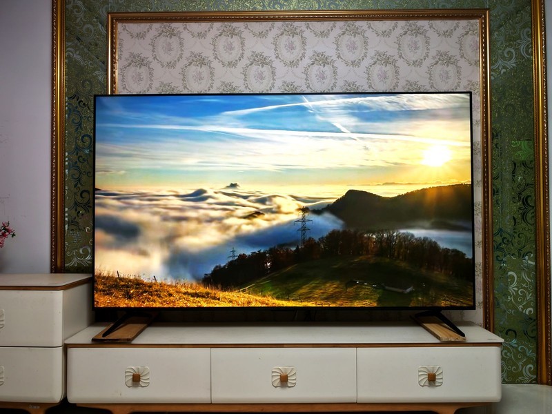 画质炸裂！首款搭载万象分区Mini LED电视画质有多好？TCL T6L首测