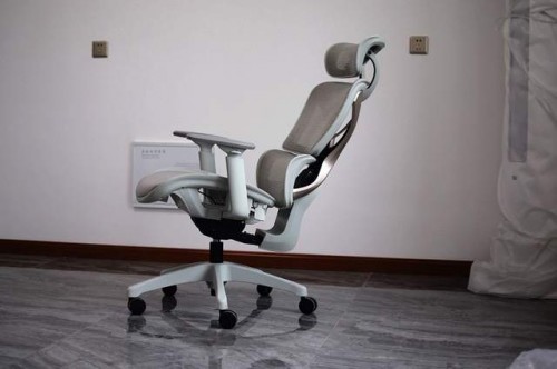 人体工学椅哪个牌子性价比高？人体工学椅选购攻略速看！