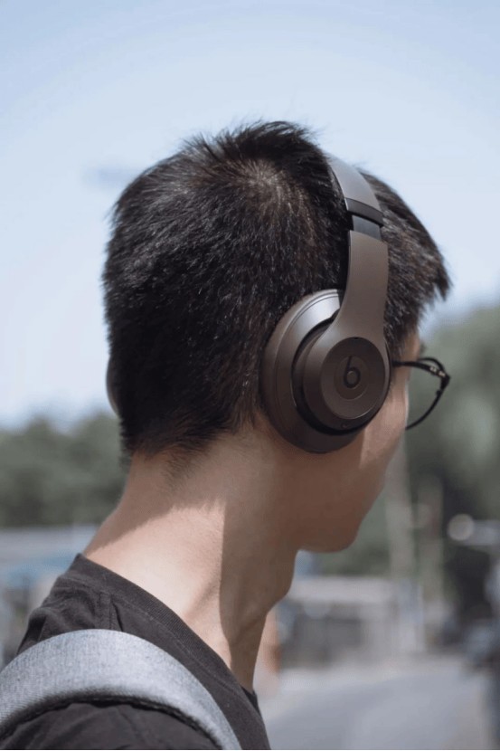 2025头戴式降噪耳机哪款好？10款热门头戴式耳机我最喜欢悠律ux