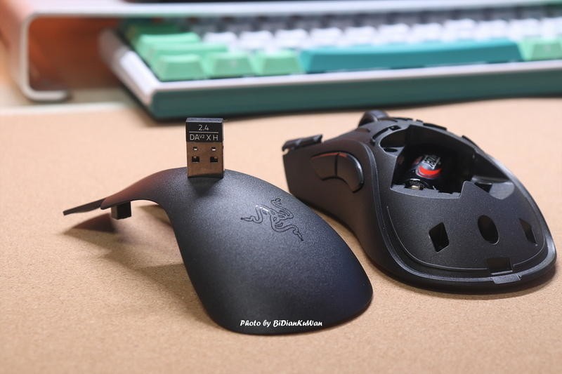 手感超好的无线鼠标，唯一缺憾是无灯，雷蛇炼狱蝰蛇V2 X极速版上手体验