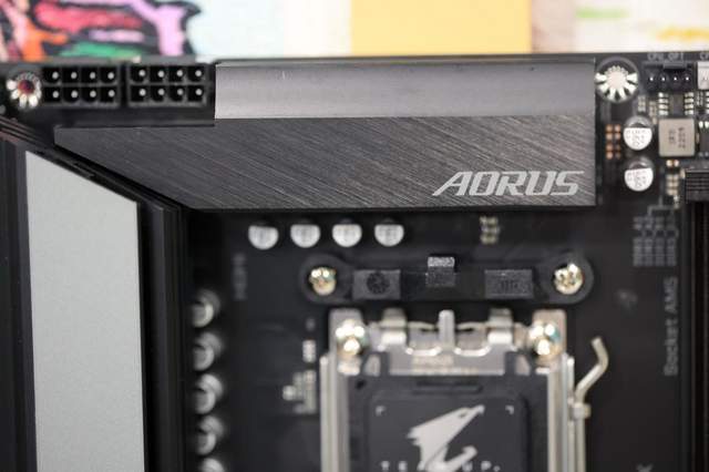 游戏性能飙升，全新座驾R5 7600X+技嘉小雕X670 AORUS ELITE AX评测体验