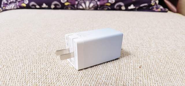 要颜值有颜值，要性能有性能的倍思65W氮化镓多口充电器