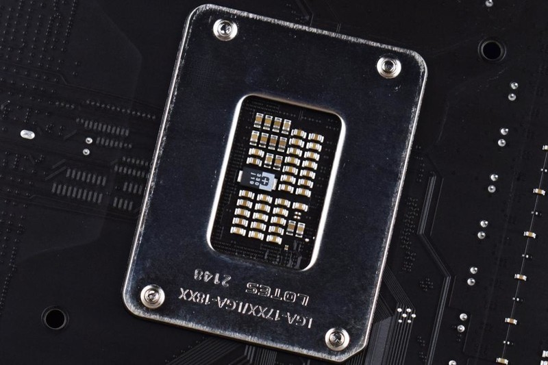 技嘉Z790 AORUS ELITE AX主板开箱拆解评测：玩的就是堆料