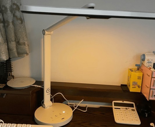学生护眼灯色温多少合适？适合学生备考的护眼台灯推荐