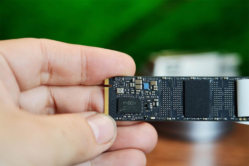 腾隐SSD TQP4000：联芸主控+长江存储，做无缓存方案下的性能王者