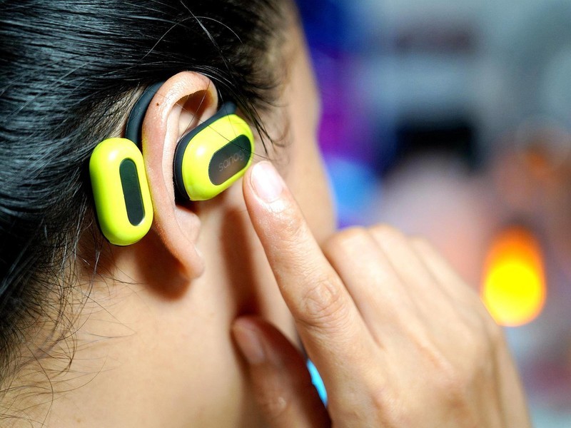 见过sanag的90°悬浮定位新概念气传导耳机吗？看看上手表现如何