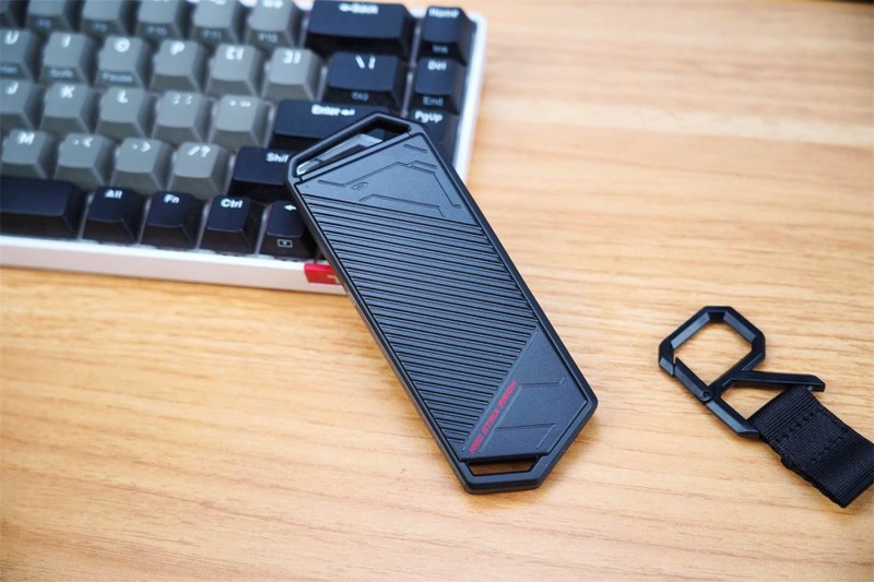 强强联手，ROG 幻影STRIX ARION硬盘盒&海康存储A4000 SSD值得拥有！