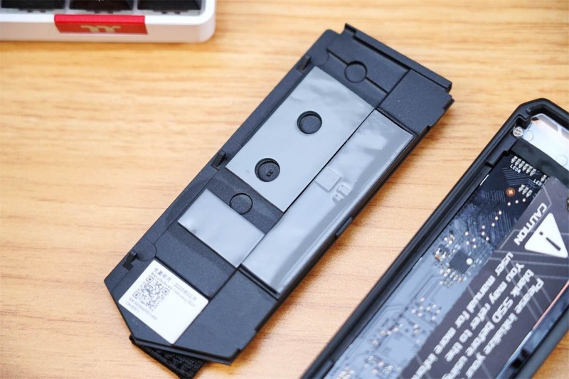 强强联手，ROG 幻影STRIX ARION硬盘盒&海康存储A4000 SSD值得拥有！