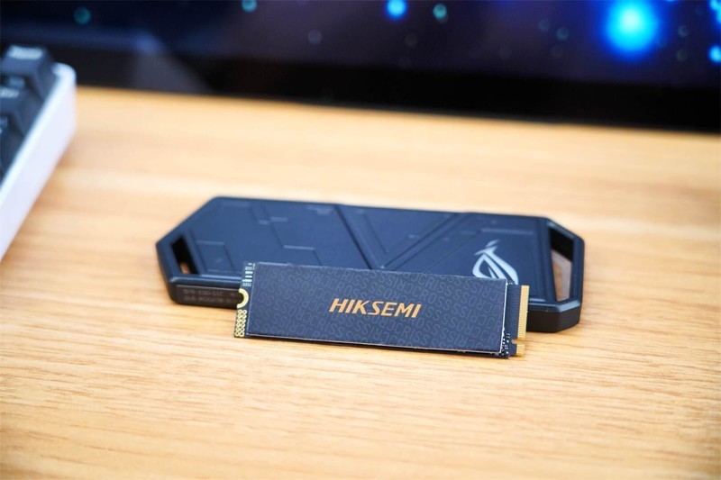 强强联手，ROG 幻影STRIX ARION硬盘盒&海康存储A4000 SSD值得拥有！
