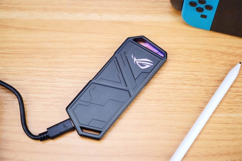 强强联手，ROG 幻影STRIX ARION硬盘盒&海康存储A4000 SSD值得拥有！