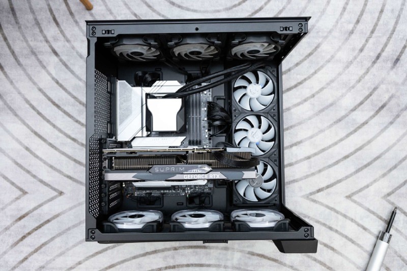 全塔海景房机箱，空间巨大模块布局，安钛克C8开箱