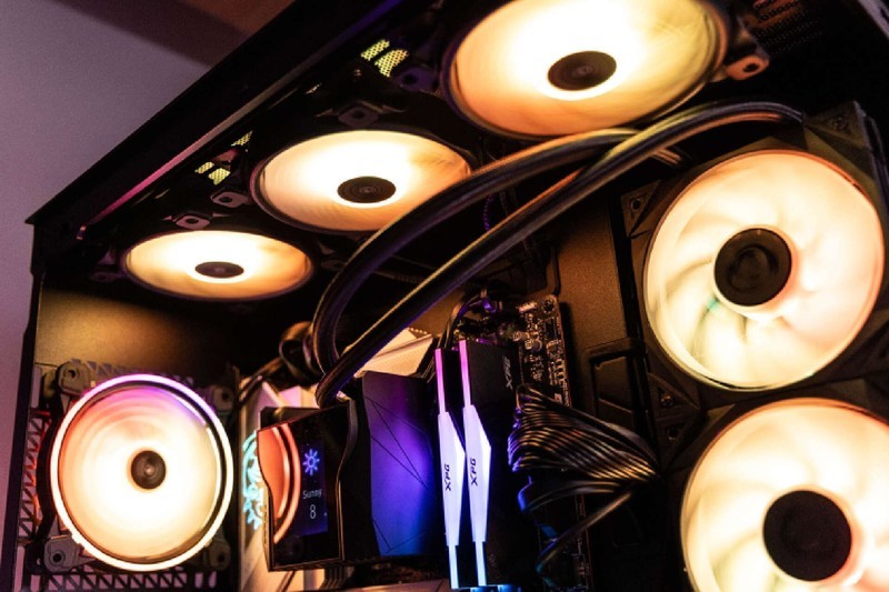 全塔海景房机箱，空间巨大模块布局，安钛克C8开箱