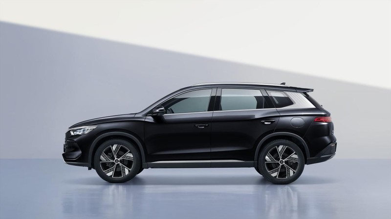 入门即高配！宋Pro DM-i荣耀版10.98万起，燃油车要慌了