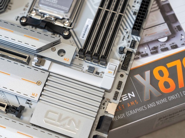 一键超频，游戏更省心，七彩虹CVN X870 ARK FROZEN方舟主板评测