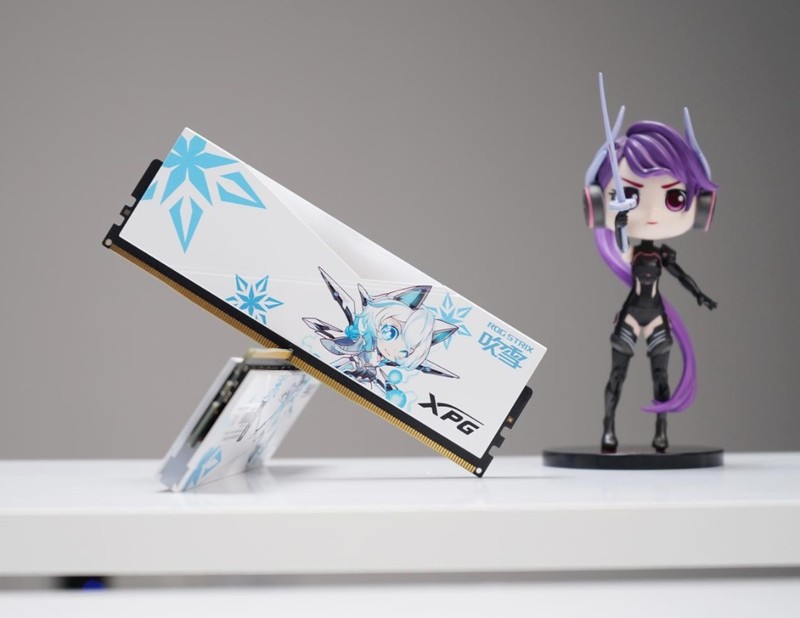 Z690吹雪主板颜值搭档：XPG龙耀DDR5吹雪联名内存评测