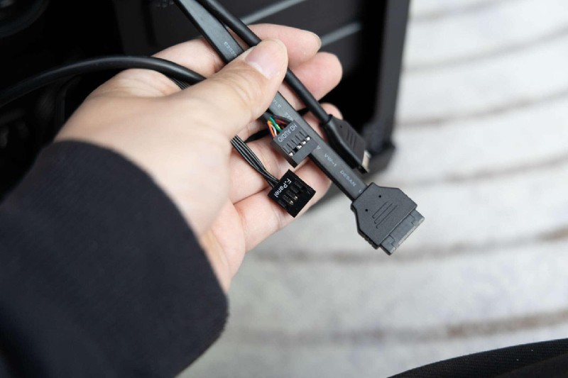 全塔海景房机箱，空间巨大模块布局，安钛克C8开箱