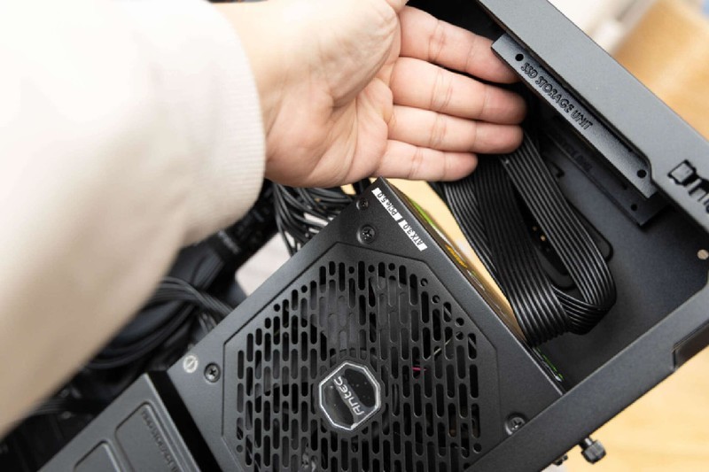 全塔海景房机箱，空间巨大模块布局，安钛克C8开箱