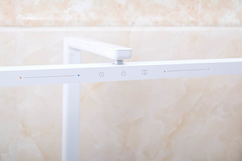 满满一桌子好光，守护视力健康，从米家台灯2开始